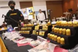 Cara Petugas Avsec Bandara Soekarno-Hatta Menggagalkan Penyelundupan Logam Mulia