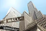 Wall Street Ditutup Bervariasi, Saham SpaceX Merosot 14 Persen