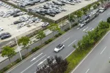 Abu Dhabi Uji Coba Layanan Taksi Otonomos Lewat Kemitraan Strategis