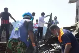 Kodam XVII/Cenderawasih Kerahkan 285 Prajurit Bersihkan Puing Kebakaran di Jayapura