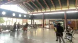 Tertahan di Soetta, Ben Gagal Antar Ibunya ke Peristirahatan Terakhir