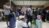 Penutupan Operasional Bandara Soekarno-Hatta Diperpanjang hingga Tengah Malam Imbas Erupsi Gunung Anak Krakatau