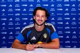 Leeds United Resmi Rekrut James Trafford sebagai Kiper Inggris Termahal