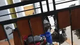 Rumah Kontrakan Anggota Polri di Karawang Dirusak Sekelompok Orang Bersenjata Tajam