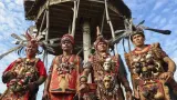 Suku Dayak Pedalaman Dapat Privilege, Pendek & Bertato Bisa Masuk TNI