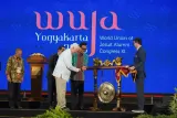 Sultan HB X dan Pater Arturo Sosa Soroti Esensi Kepemimpinan di Kongres XI WUJA Yogyakarta