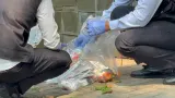 Polisi Bawa Empat Kantong Barang Bukti dari Olah TKP Lanjutan di Mordent Clinic