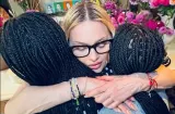 Momen Hangat Madonna Rayakan Ulang Tahun Ke-14 Putri Kembar, Stella dan Estere