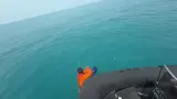 Pencarian 5 Jurnalis Hilang Kontak, Tim SAR Kembali Temukan 2 Life Jacket dan Helm Proyek